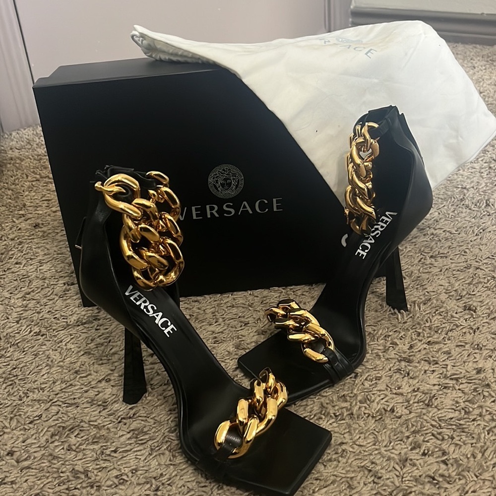 Versace pumps